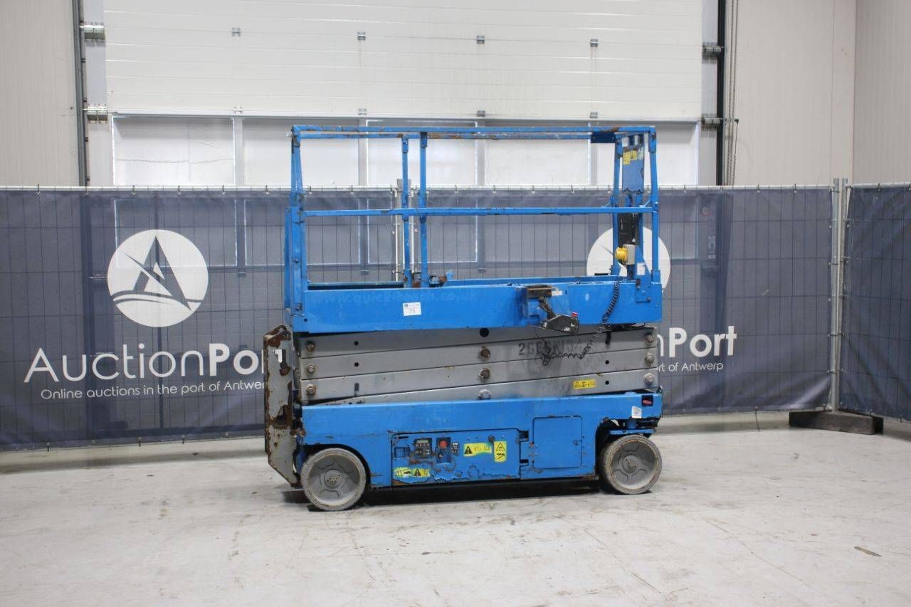 Scissor Lift Genie Electric 9.8m