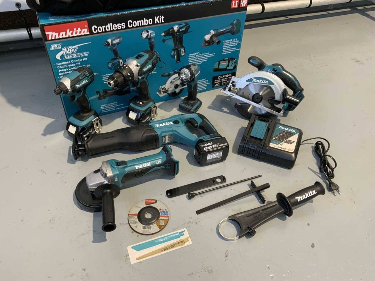Tool set Makita Cordless Combo Kit New
