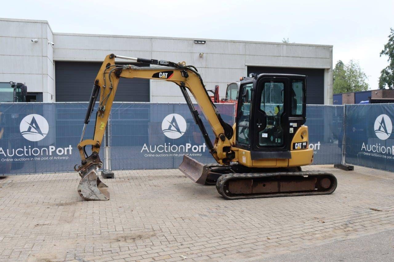 Mini digger Caterpillar 305E Diesel 2012