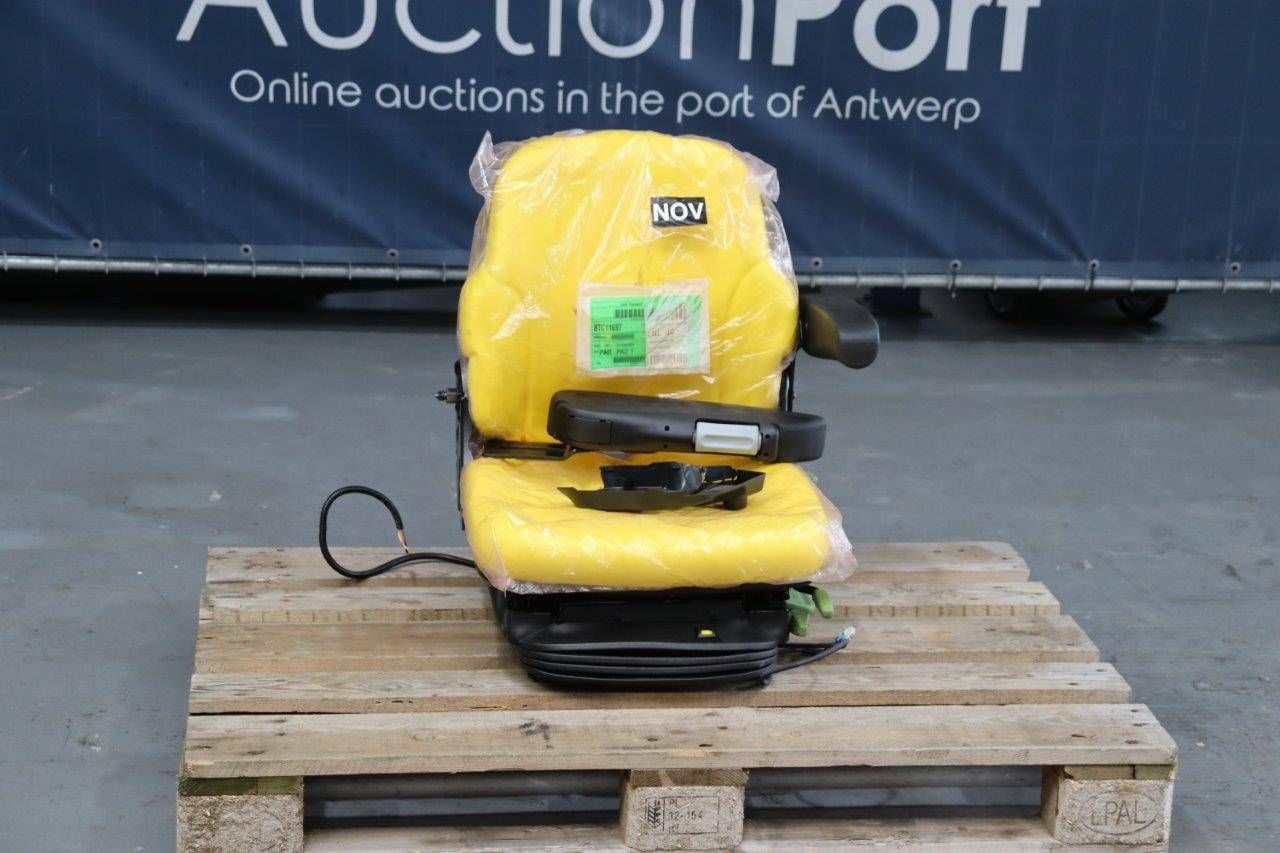 Mechanical suspension seat Grammer MSG85/721