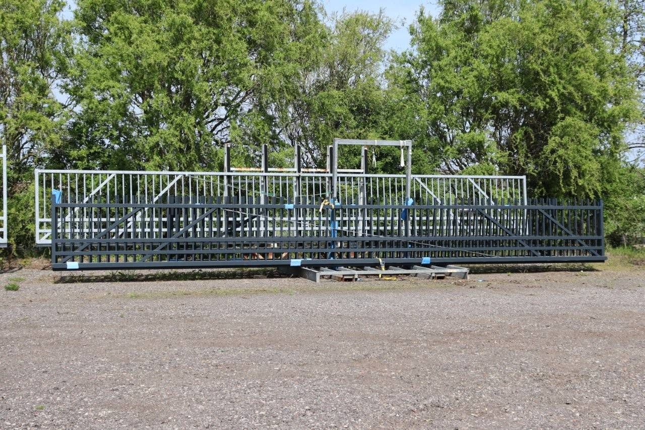 Cantilever Sliding Gate 
