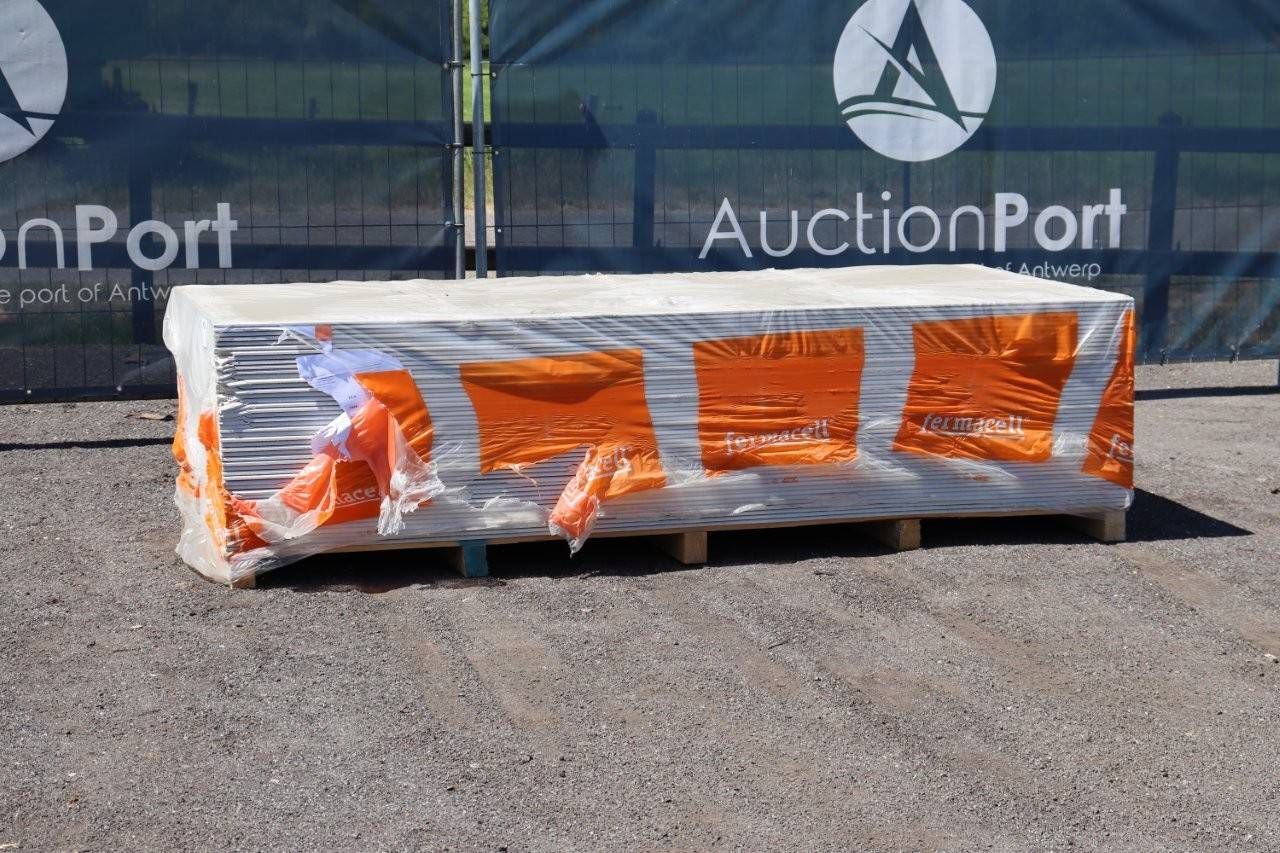 Batch of Plasterboard New