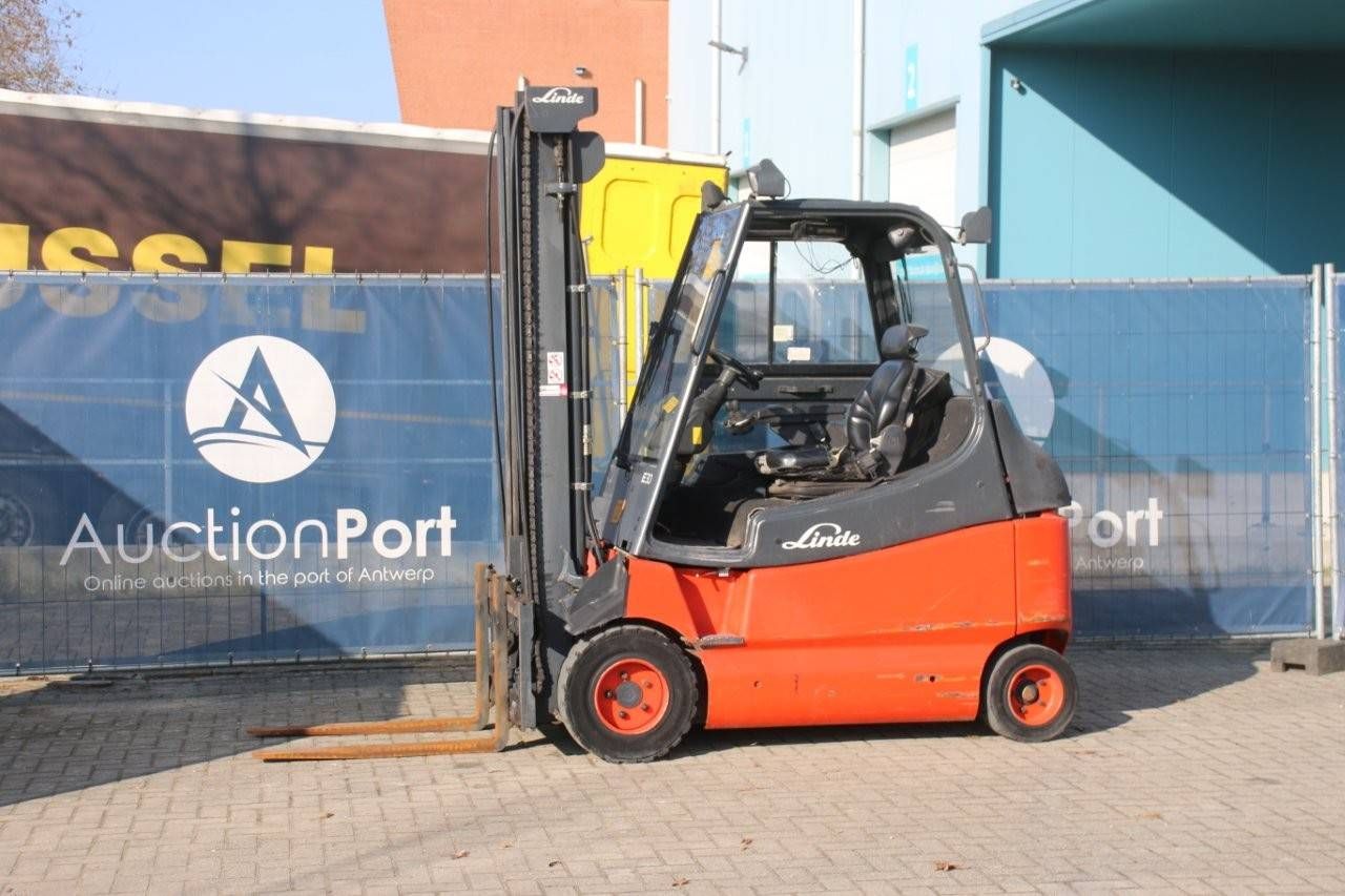 Forklift Linde E30-02/600 Electric 3000kg 4.5m 2010