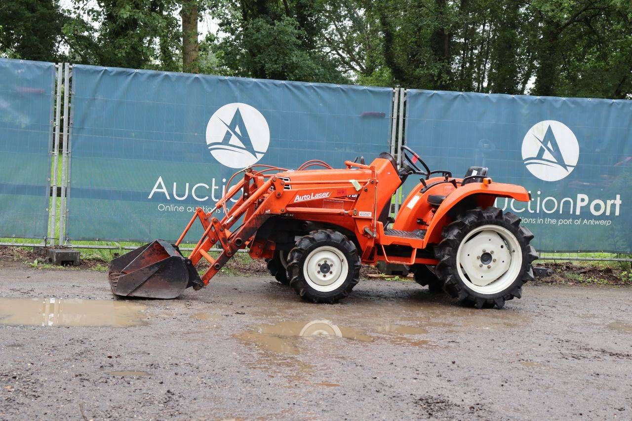 Kubota Saturn X-20 Mini Tractor Diesel 20 hp with front loader