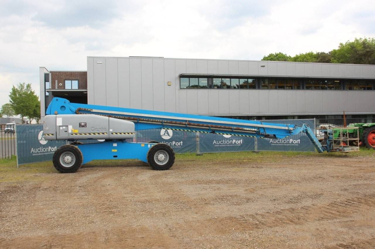 Telescopic boom lift Genie S-125 Diesel 40.15m 2008 4x4x4