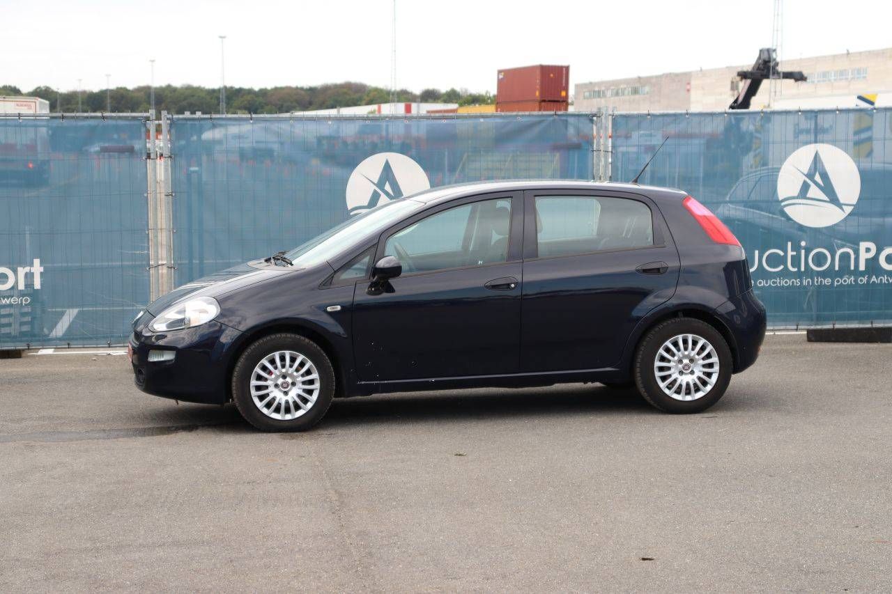 Passenger car Fiat Punto Petrol 69hp 2016 (Margin)
