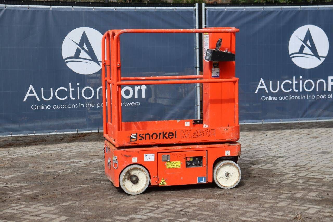 Mast Lift Snorkel M1230E Electric 5.6m