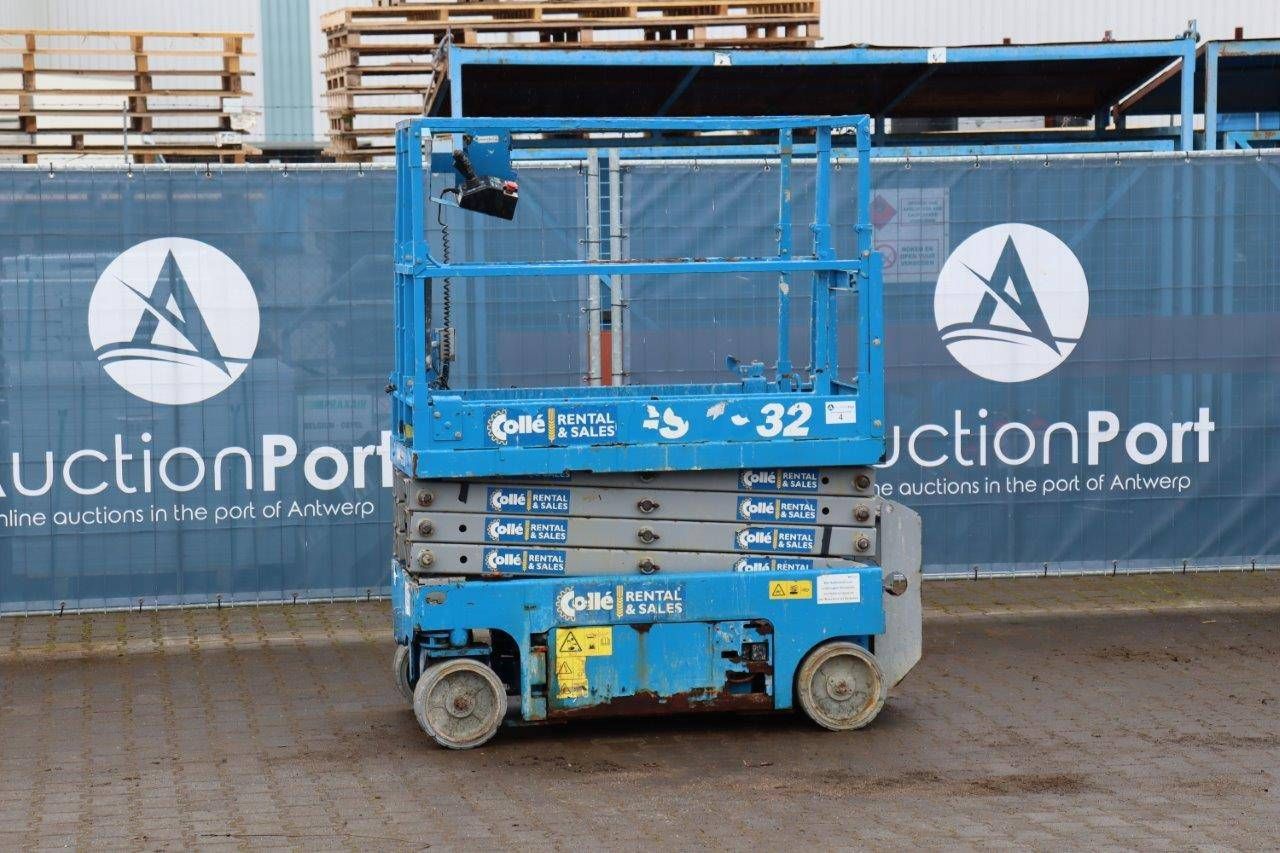 Scissor lift Genie GS1932 Electric 227kg 7.8m 2015