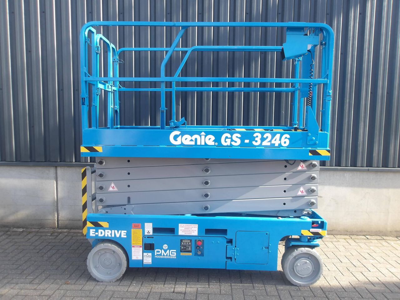 Nacelle élévatrice à ciseaux Genie GS-3246 électrique 11,75 m 2021
