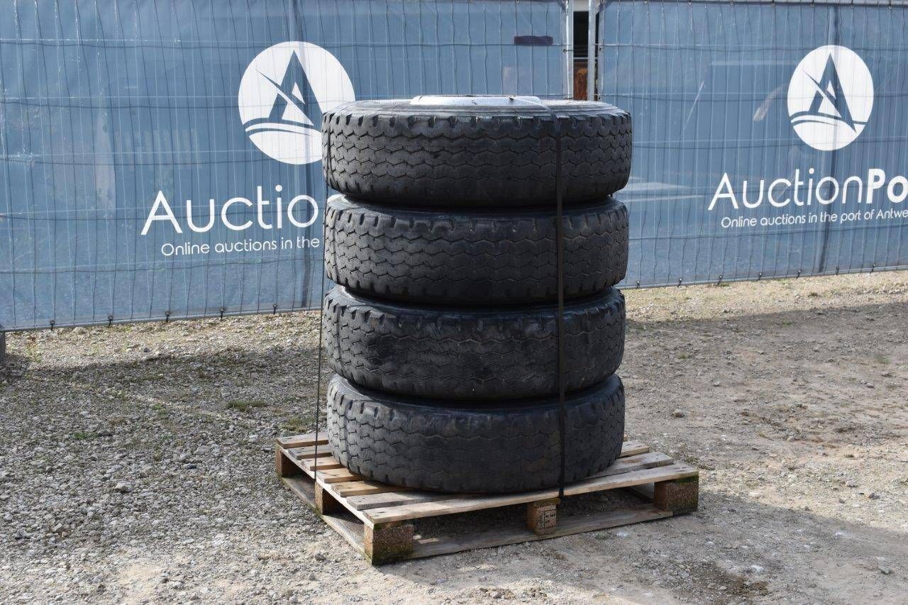 Tires Michelin E-22.5 Pilote XZY 4 Pieces