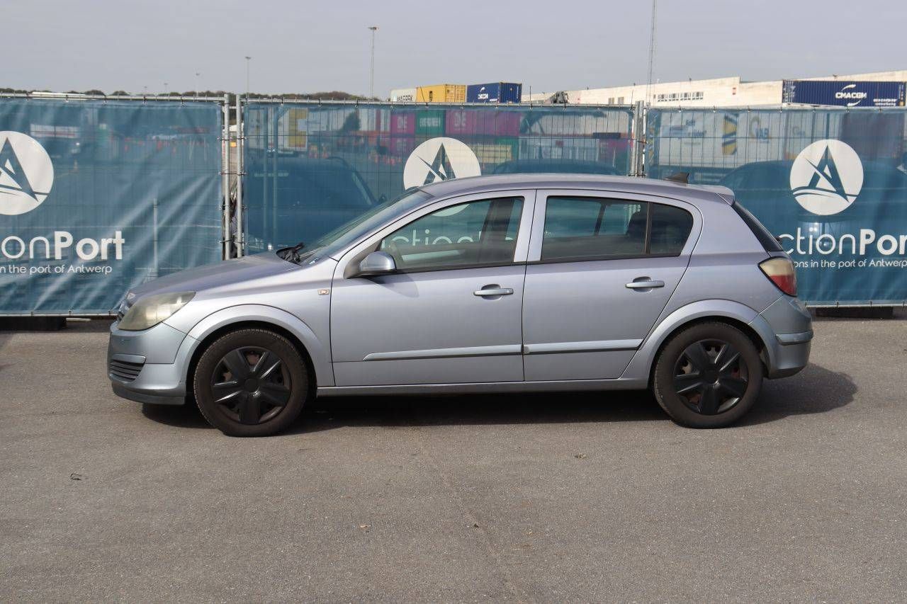 Passenger car Opel Astra Diesel 100hp 2005 (Margin)