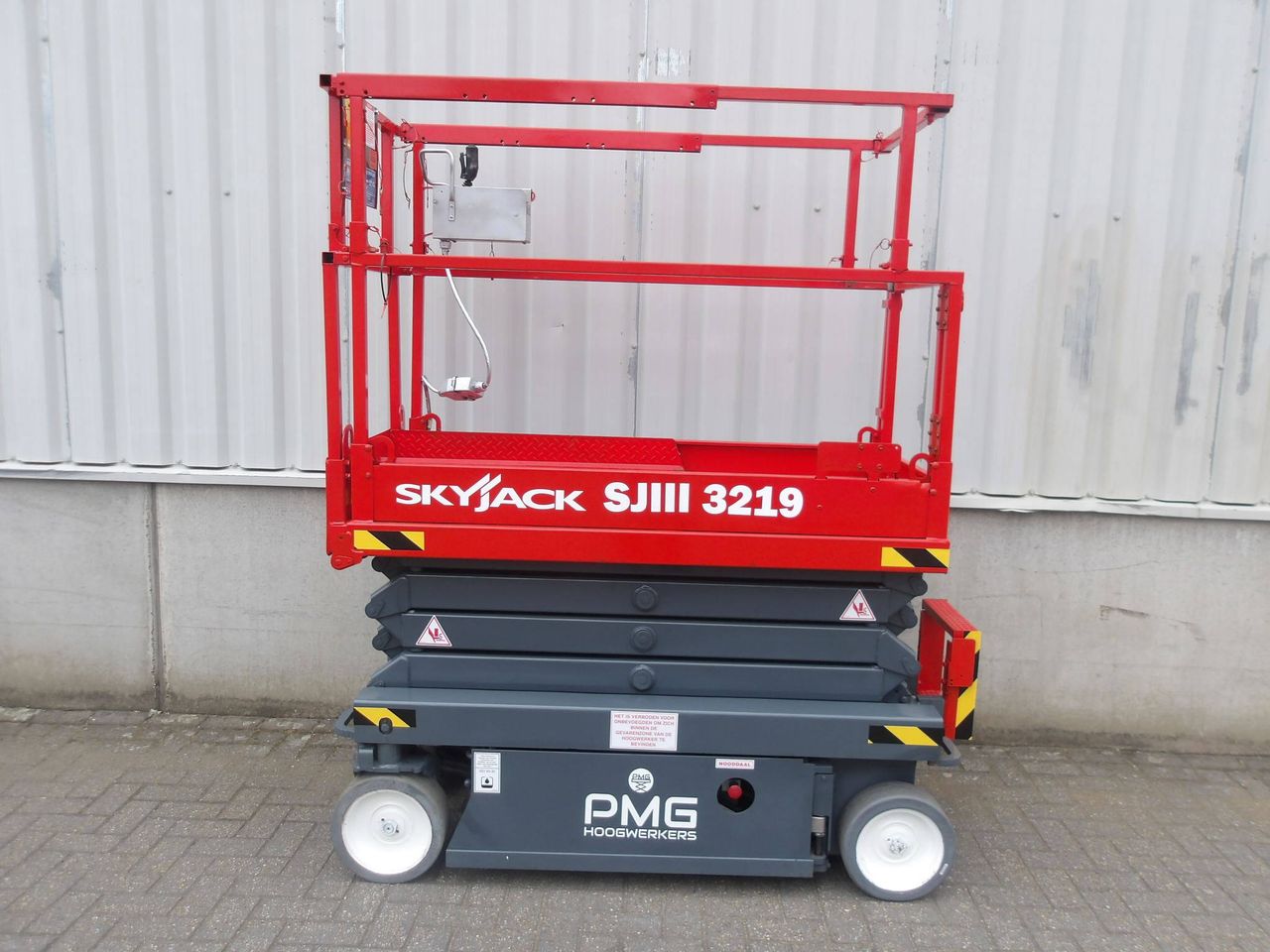 SkyJack SJ3219 Electric Scissor Lift 7.81m 2018