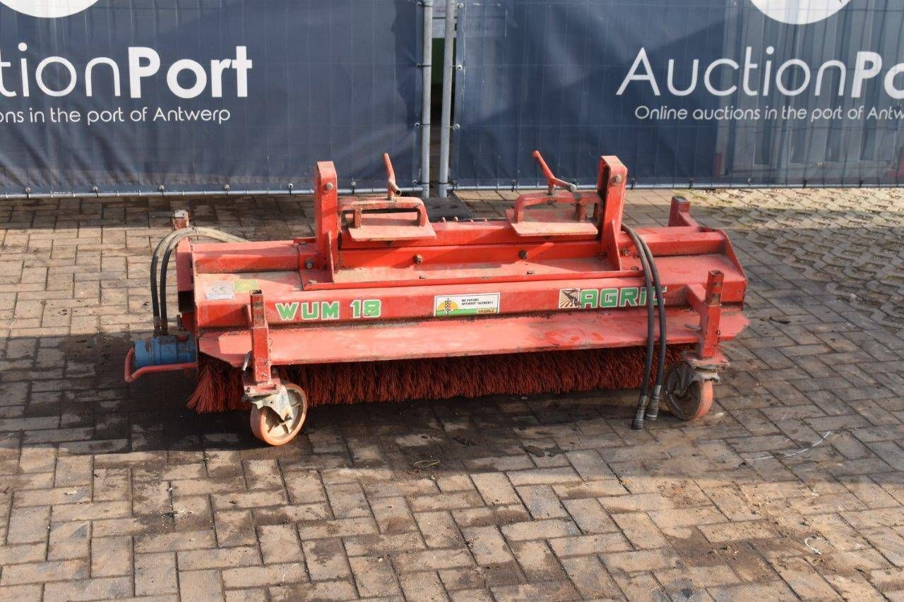 Sweeping brush Agric WUM 18