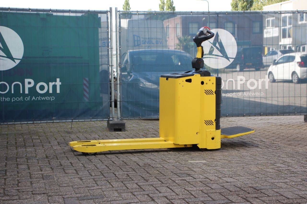 Pallet truck Hyster P2.0SE Electric 2000kg 2016