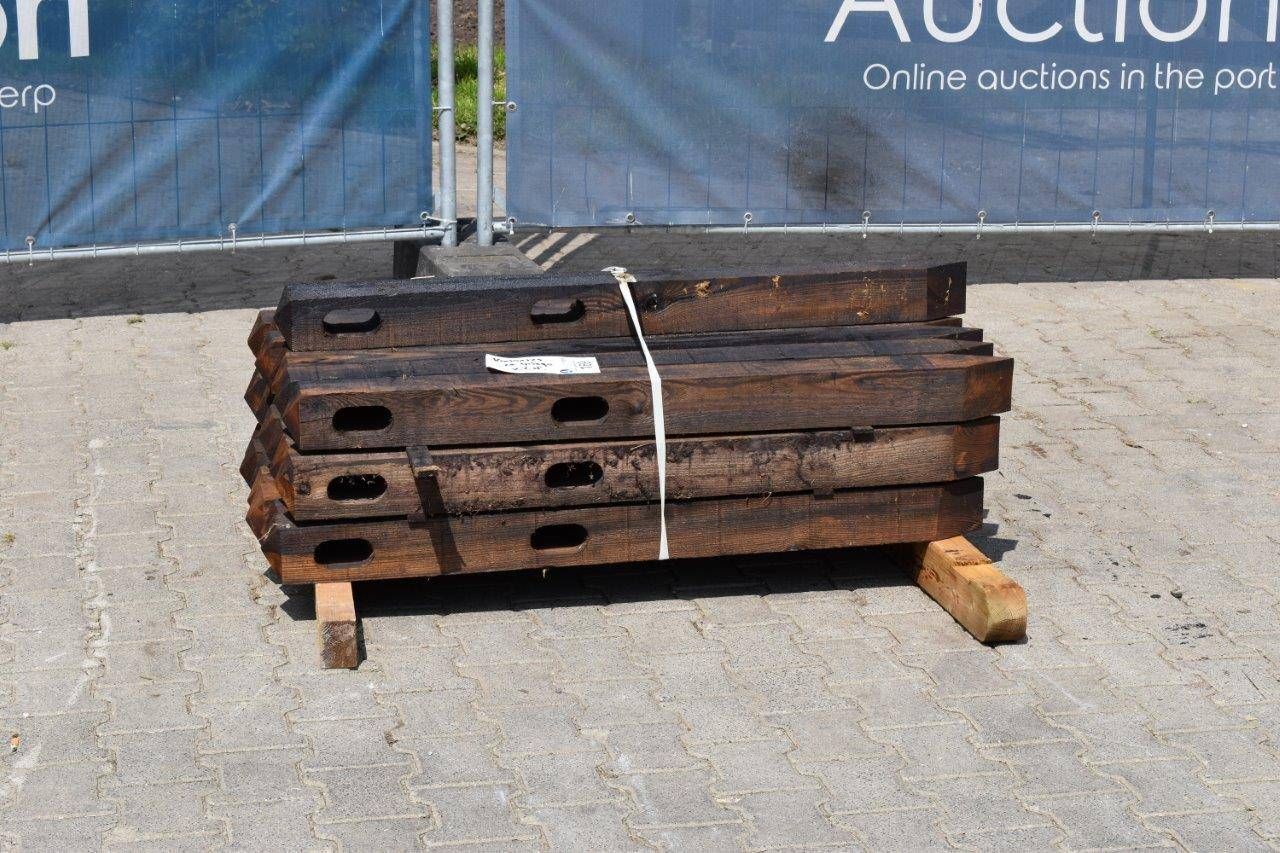 Post fence / fence
