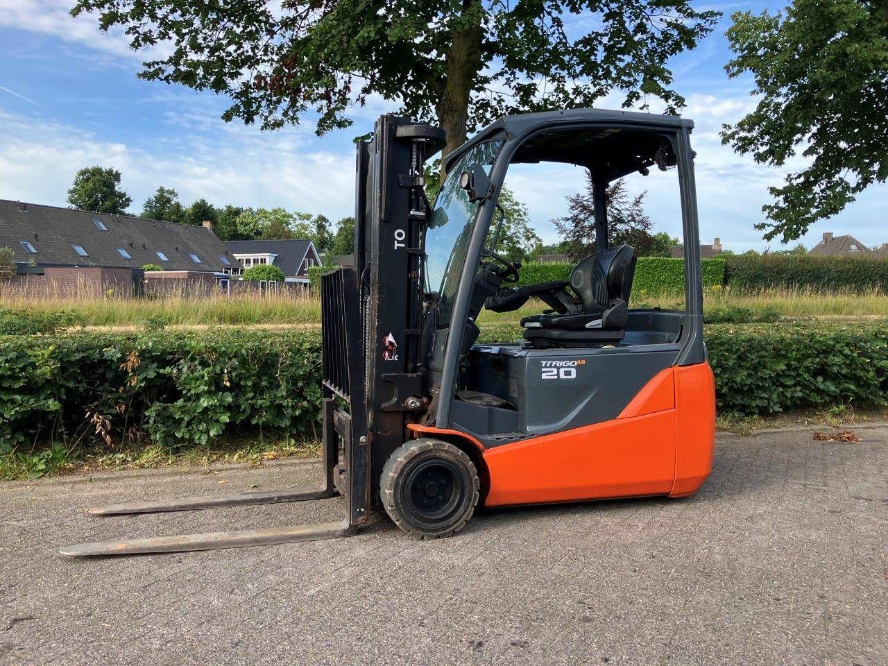 Forklift Toyota 8FBE20T Electric 2000kg