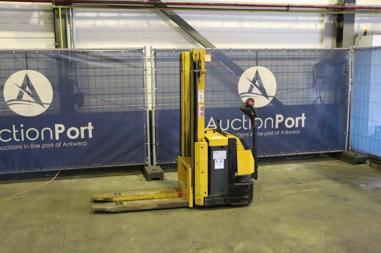 Gerbeur Jungheinrich électrique