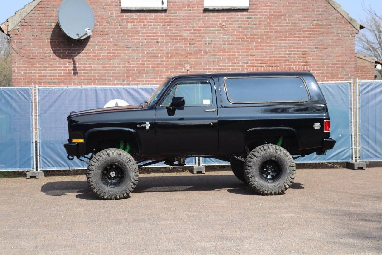 Off-road vehicle Chevrolet Blazer Petrol 1978 165hp