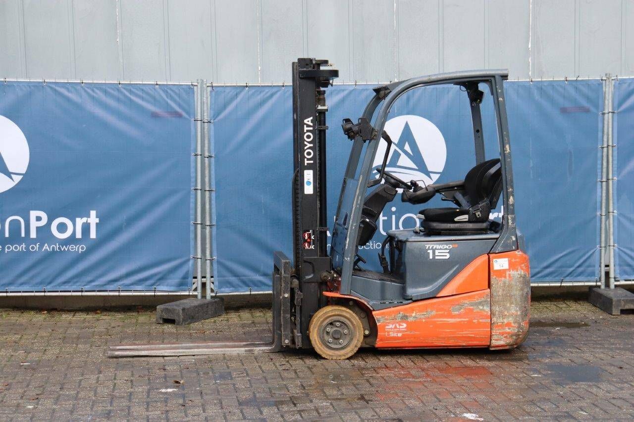 Chariot élévateur Toyota 8FBE15T Électrique 1500kg