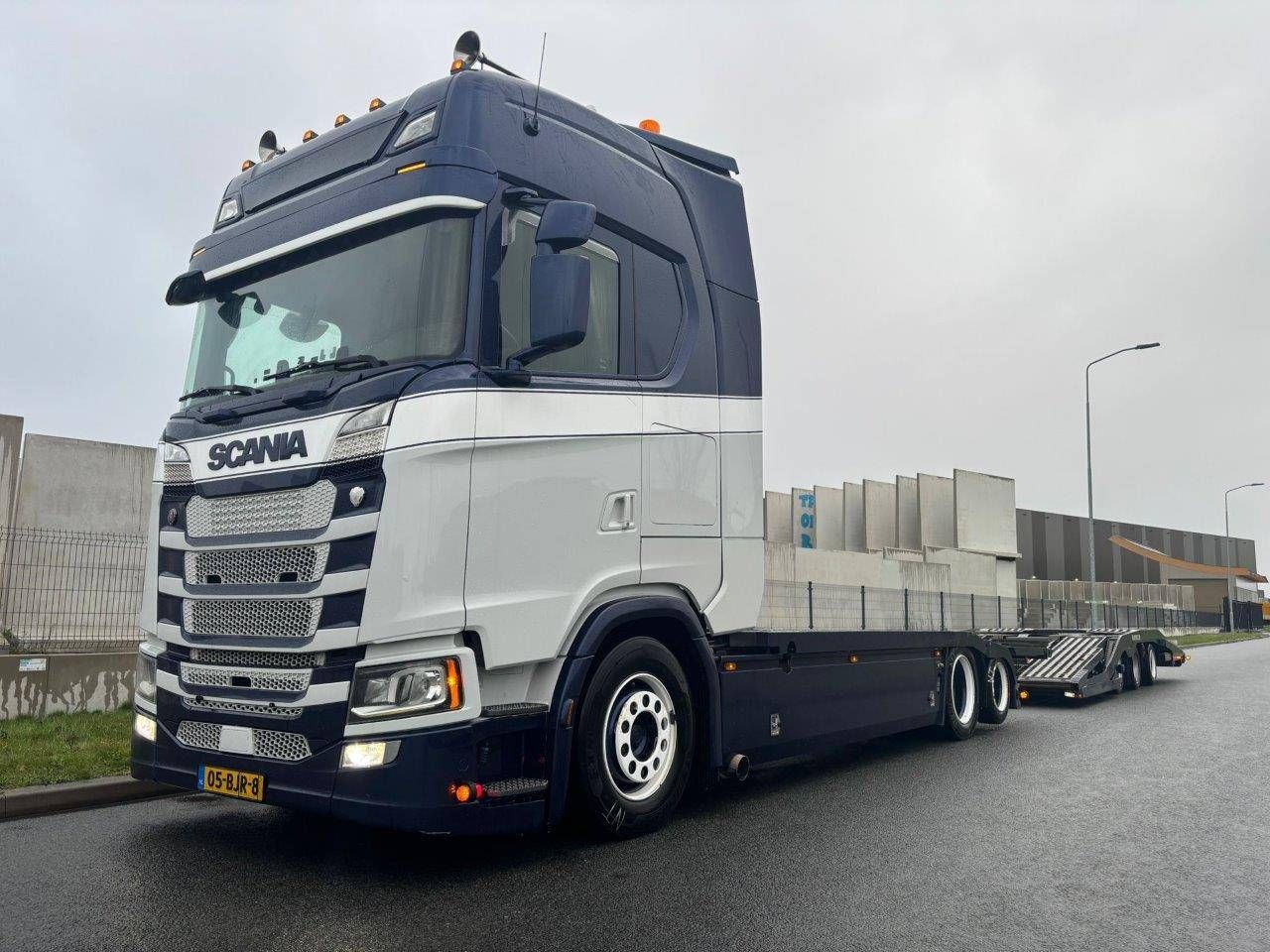 Chassis cab Scania S730 Diesel 2017 with Trailer GS AN-2400 TRU