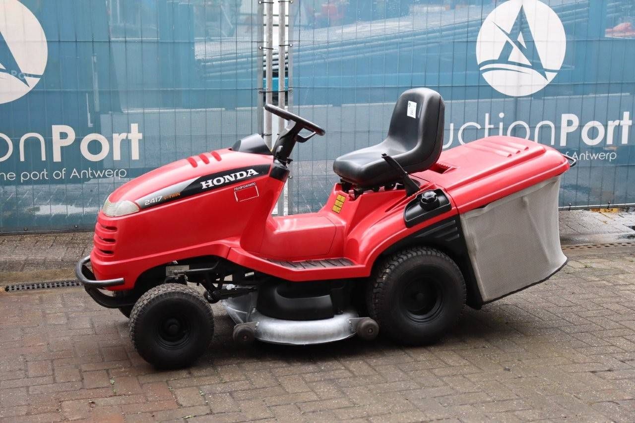 Honda 2417 Petrol Riding Mower