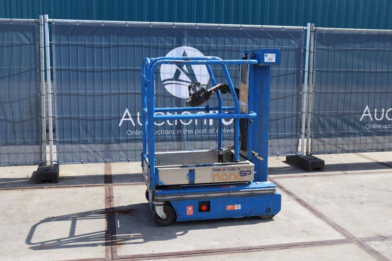 Power Tower Nano SP Electric Mast Lift 4.5m