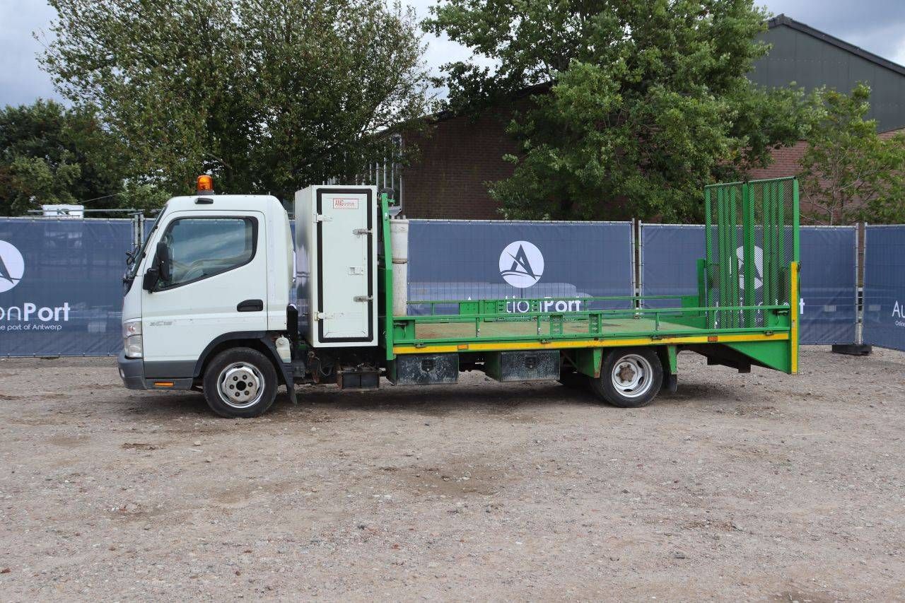 Bestelwagen Mitsubishi Canter 3C15 Diesel 146pk
