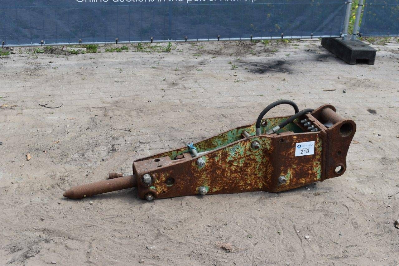 Demolition hammer 