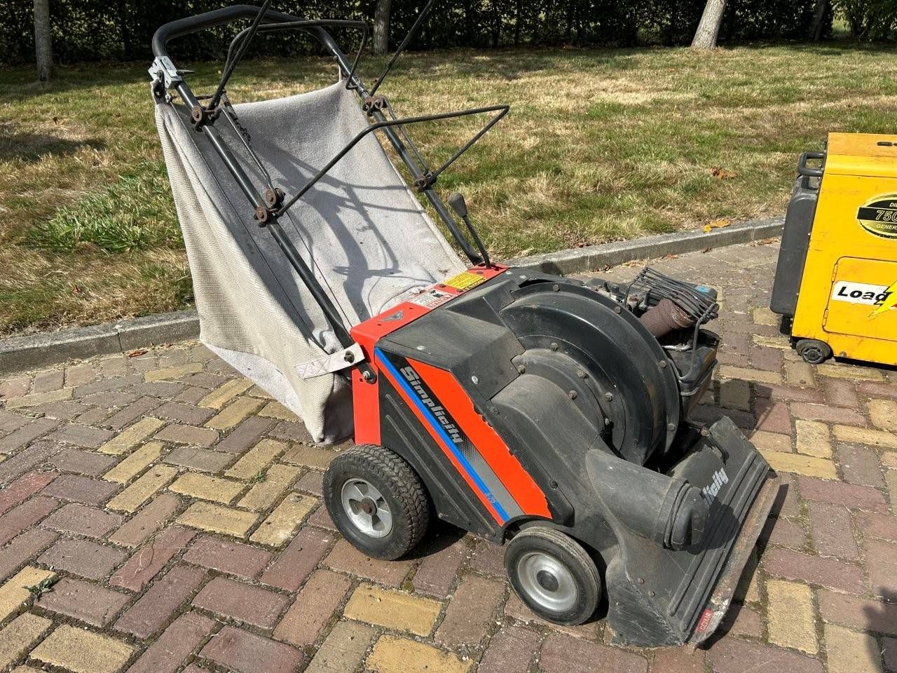 Leaf Vacuum Shredder Simplicity