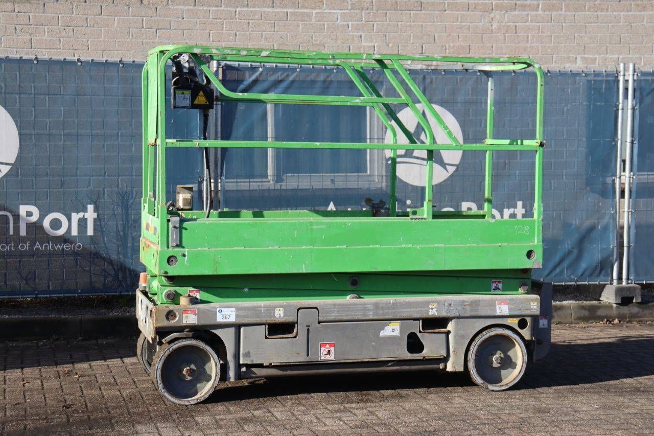 Scissor lift Haulotte Compact 8 Electric 8.2m 2011
