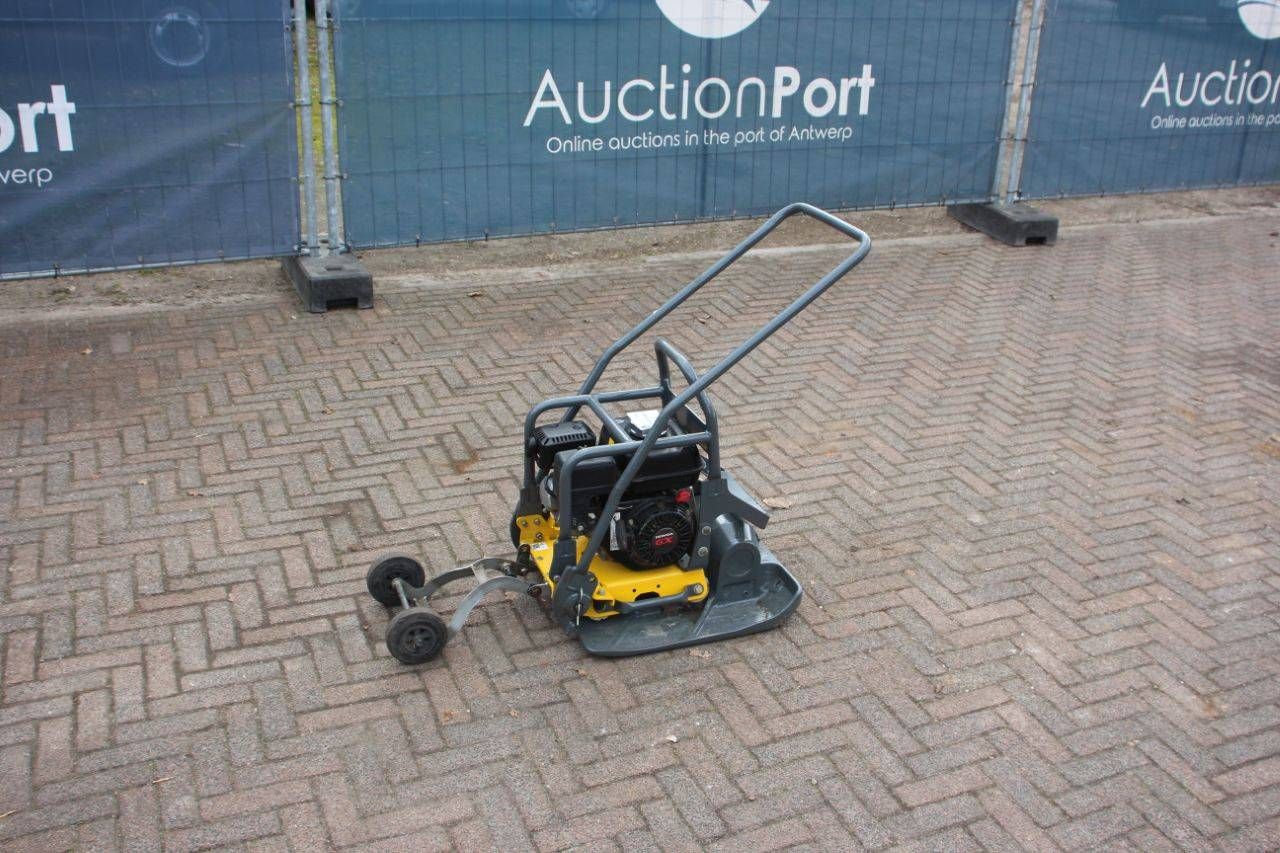 Vibratory Plate Bomag BP 20/50 Petrol 2021