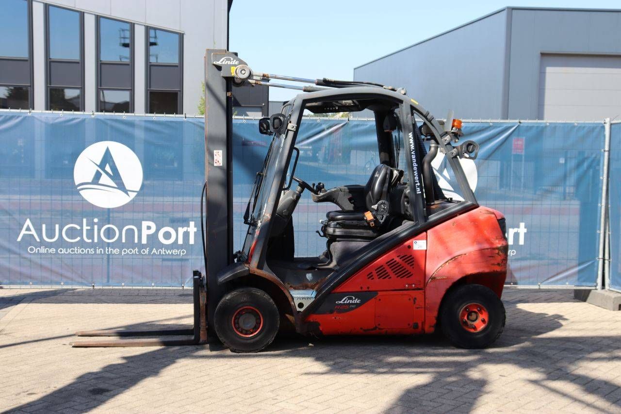 Linde H25D-02 Diesel-Gabelstapler 2500 kg 7 m 2016
