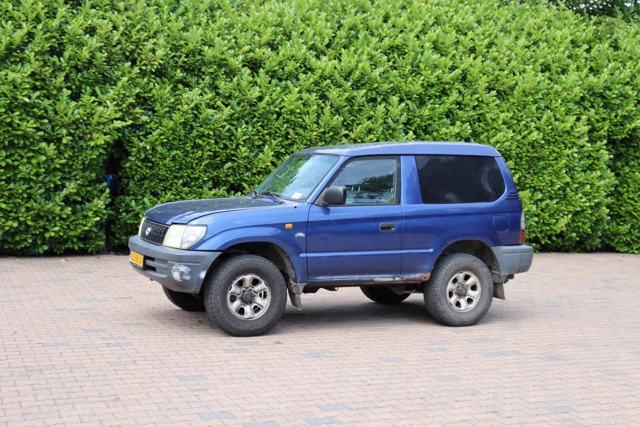 SUV Toyota Land Cruiser Diesel 163hp 2002