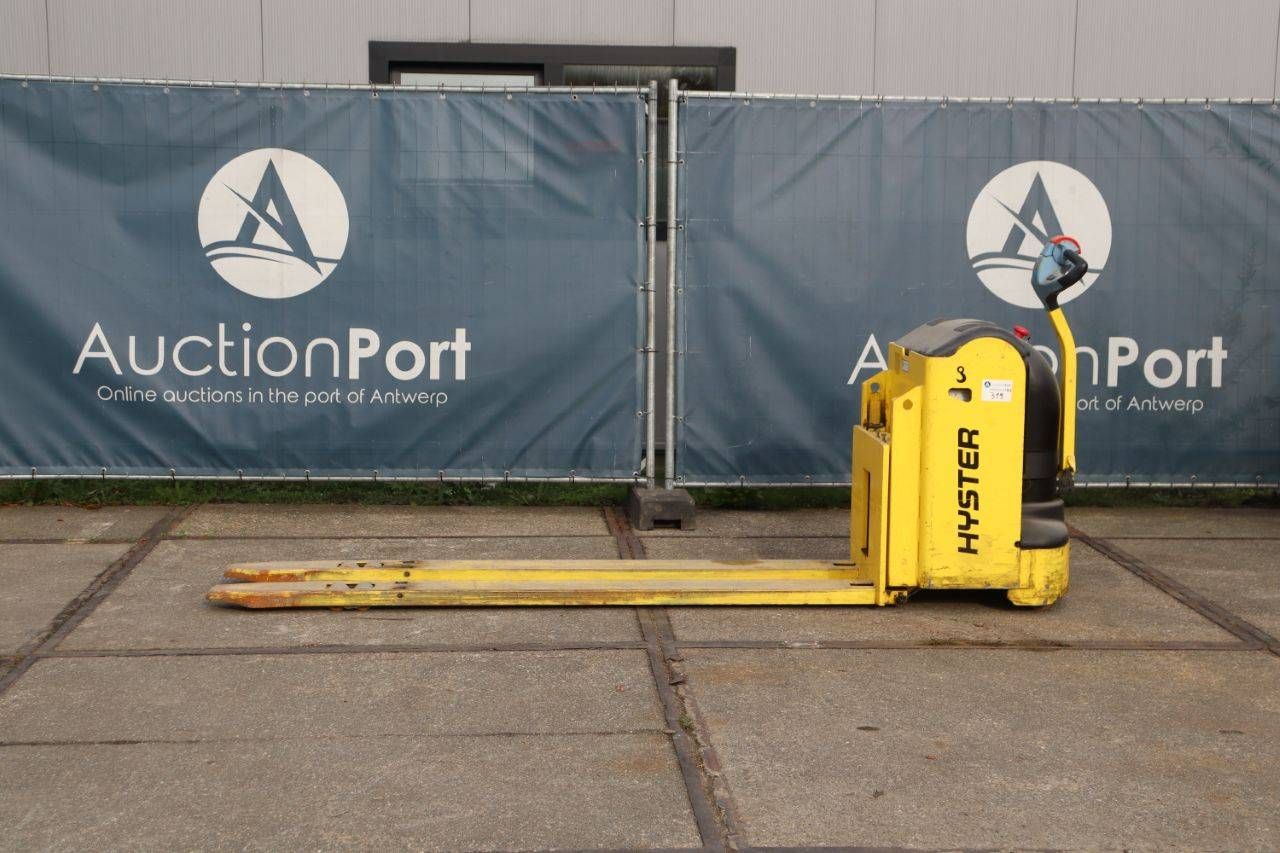 Pallet truck Hyster P2.5 Electric 2500kg 2011