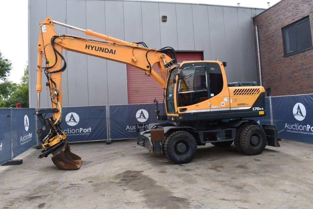 Bagger Hyundai ROBEX170W-9 Diesel 