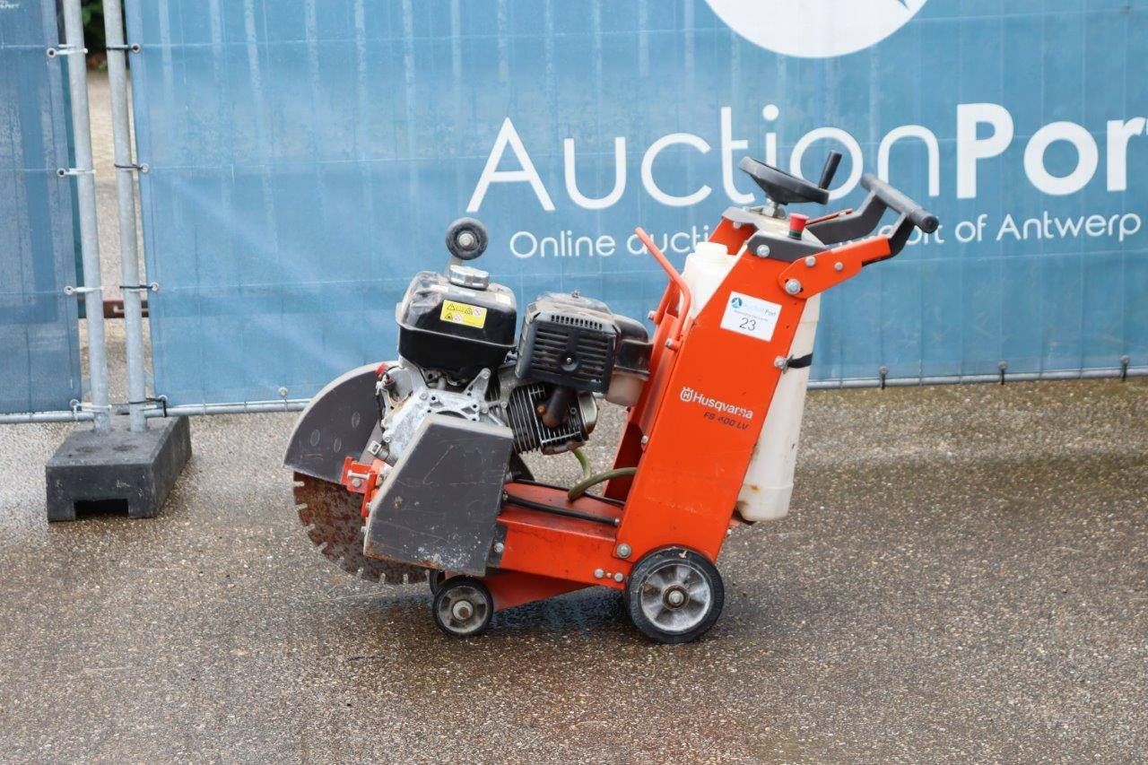 Asphalt concrete sawing machine Husqvarna FS400LV