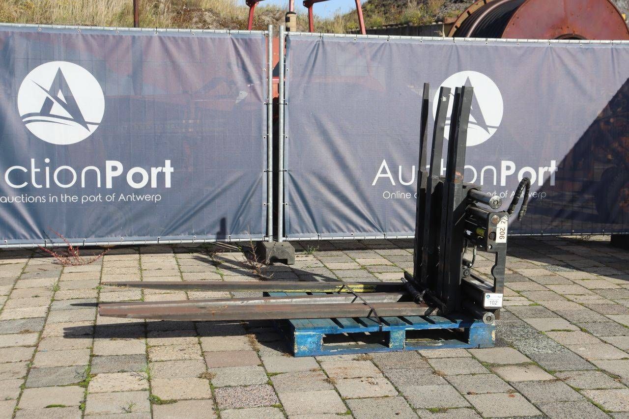 Palletvorken Bolzoni Auramo Forklift attachment with side shifter or fork positioner capability