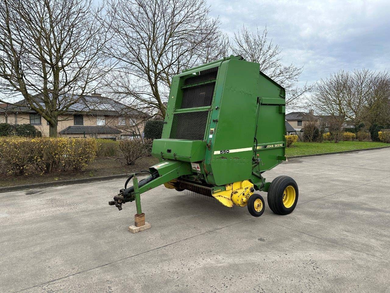 Baler John Deere 550 