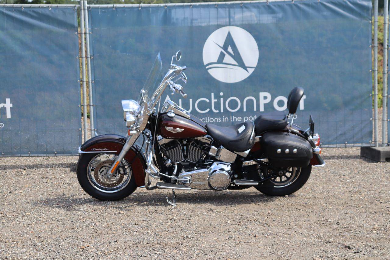 Harley-Davidson FLSTN SOFTAIL DELUXE Petrol 76hp 2011