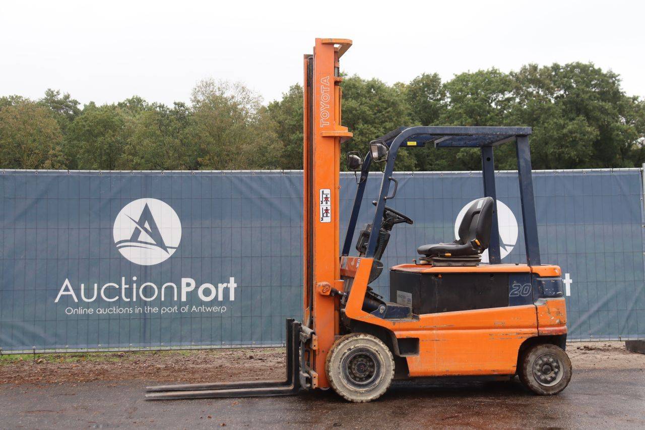 Heftruck Toyota 20 Elektrisch 2000kg 4.5m