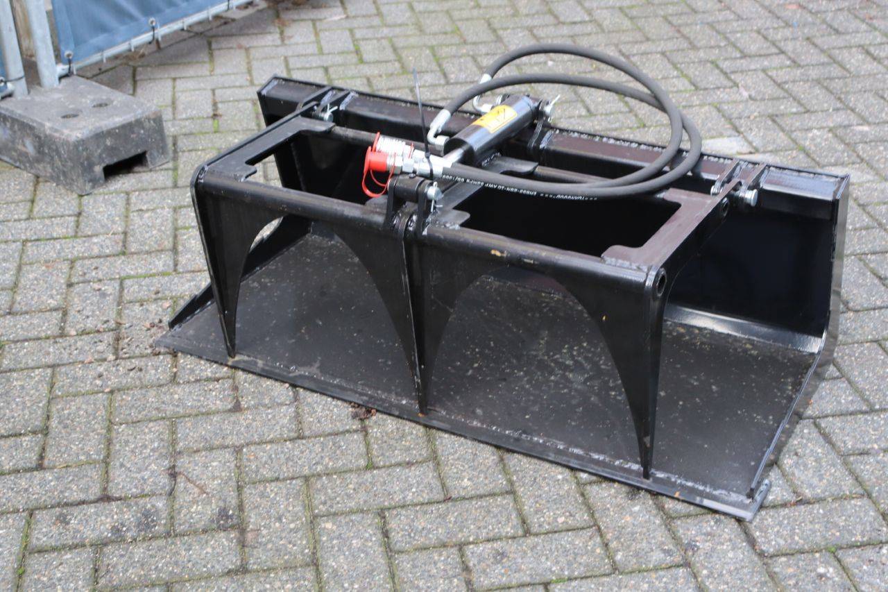 Bucket with top clamp for Skidster New
