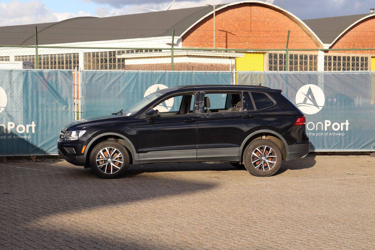 SUV Volkswagen Tiguan Benzin 186 PS 2021