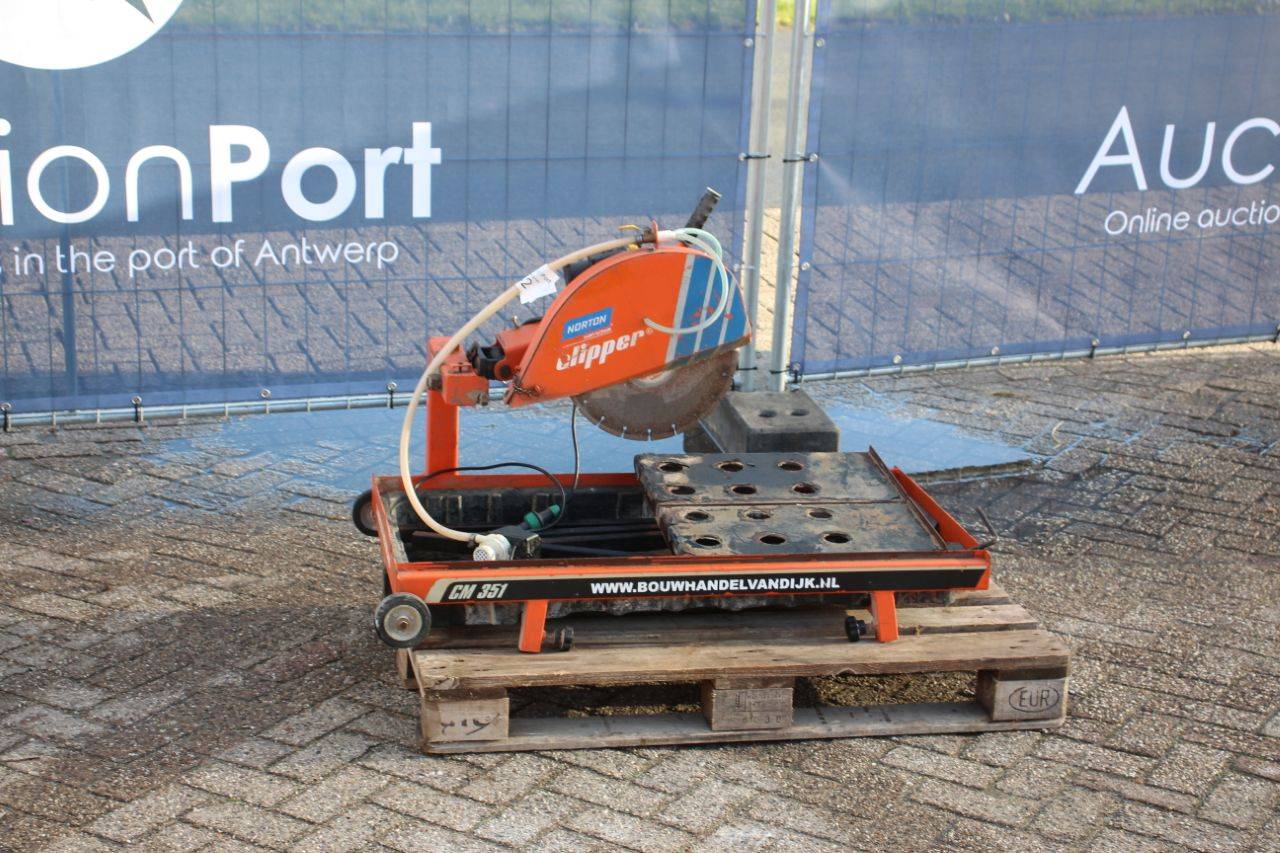 Stone saw Norton CM 351 2018