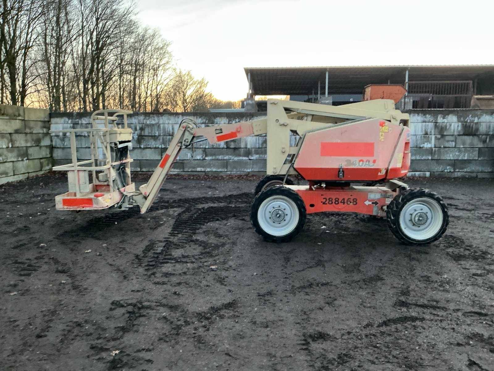 Articulating boom lift JLG 340AJ Diesel 12.33m 2016