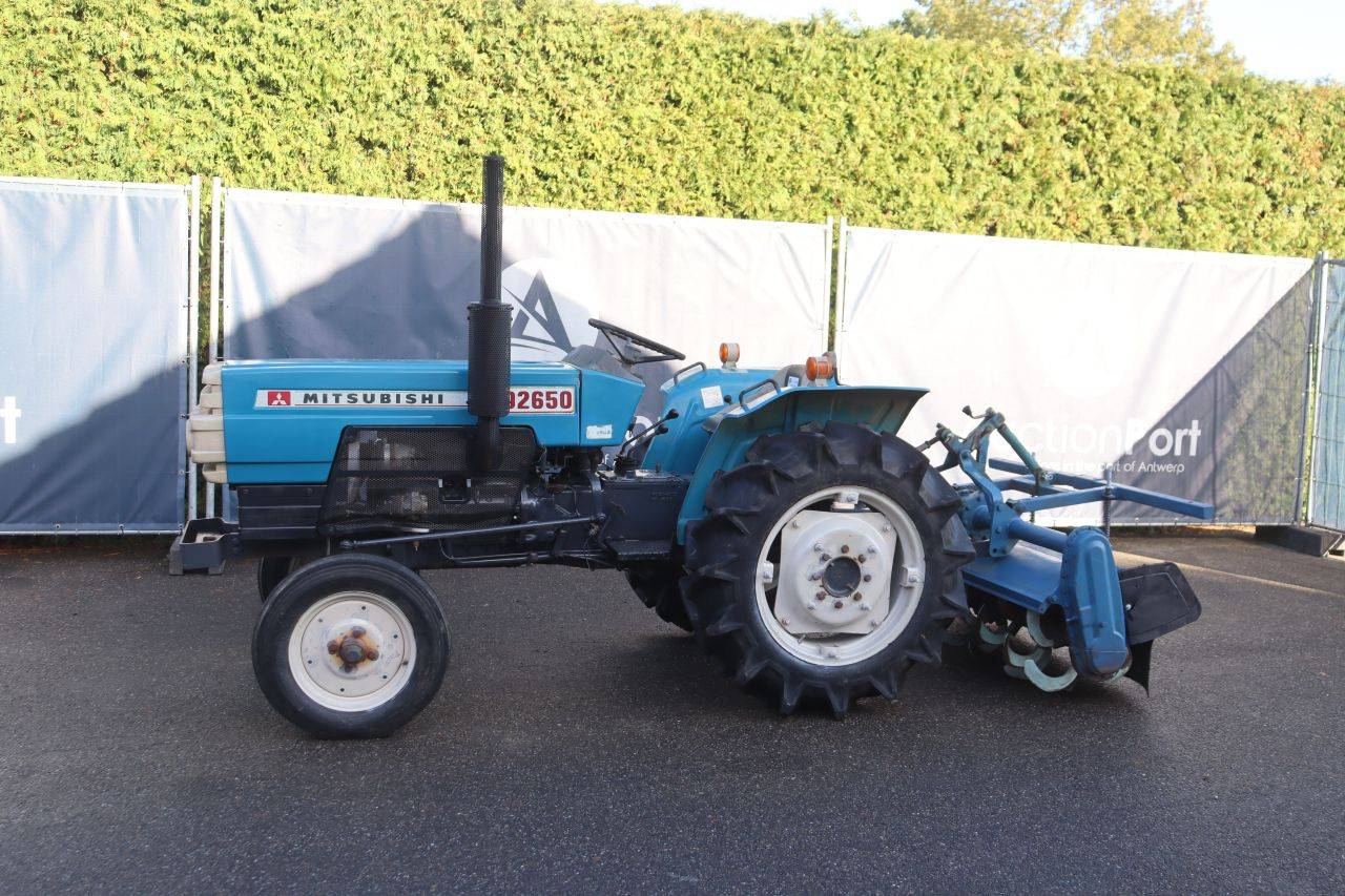 Mini trator Mitsubishi D2650 Diesel 26hp com cultivador