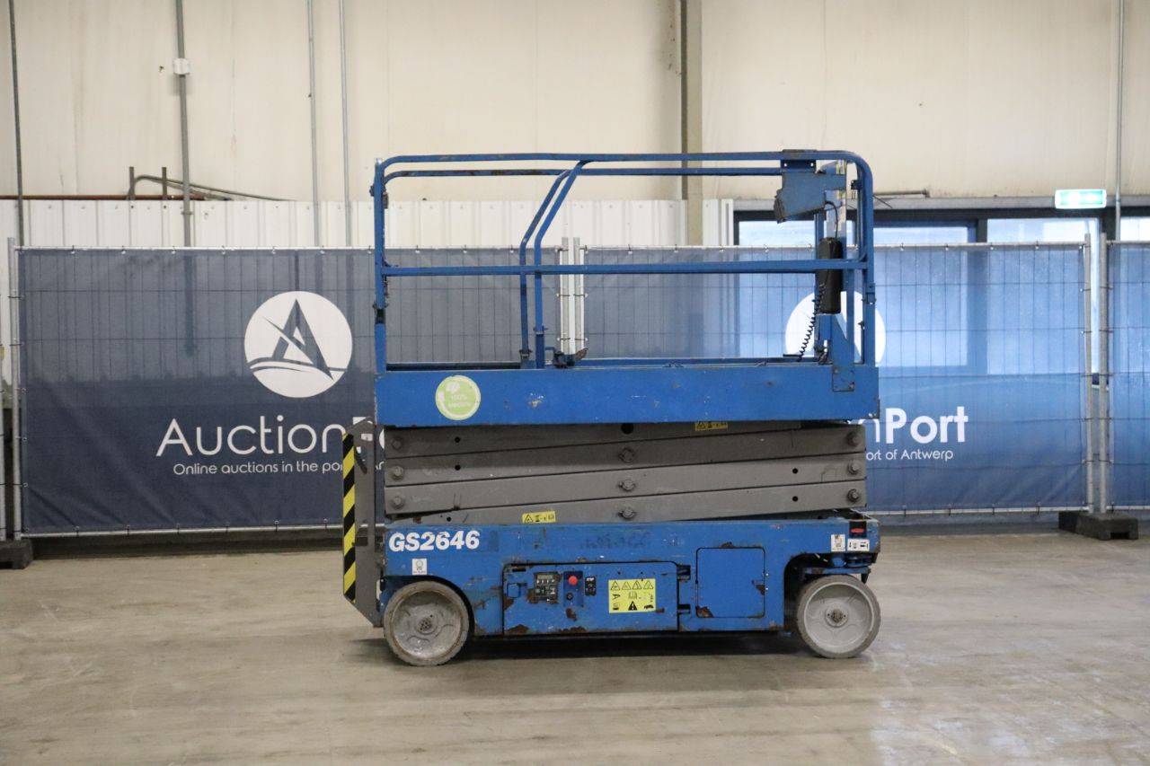 Scissor Lift Genie GS-2646 Electric 9.96m 2014