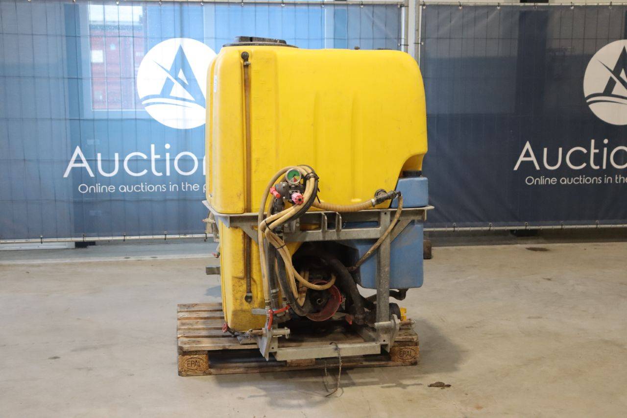 Mounted Weed Sprayer Blower KWH K-700-140-180 2013