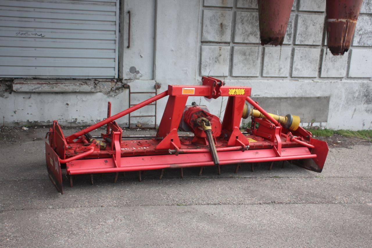 Lely rotary harrow