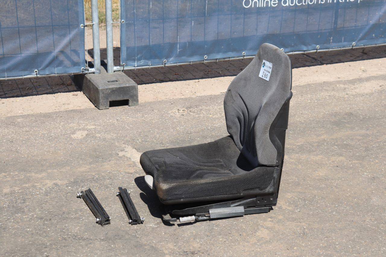 Machine chair