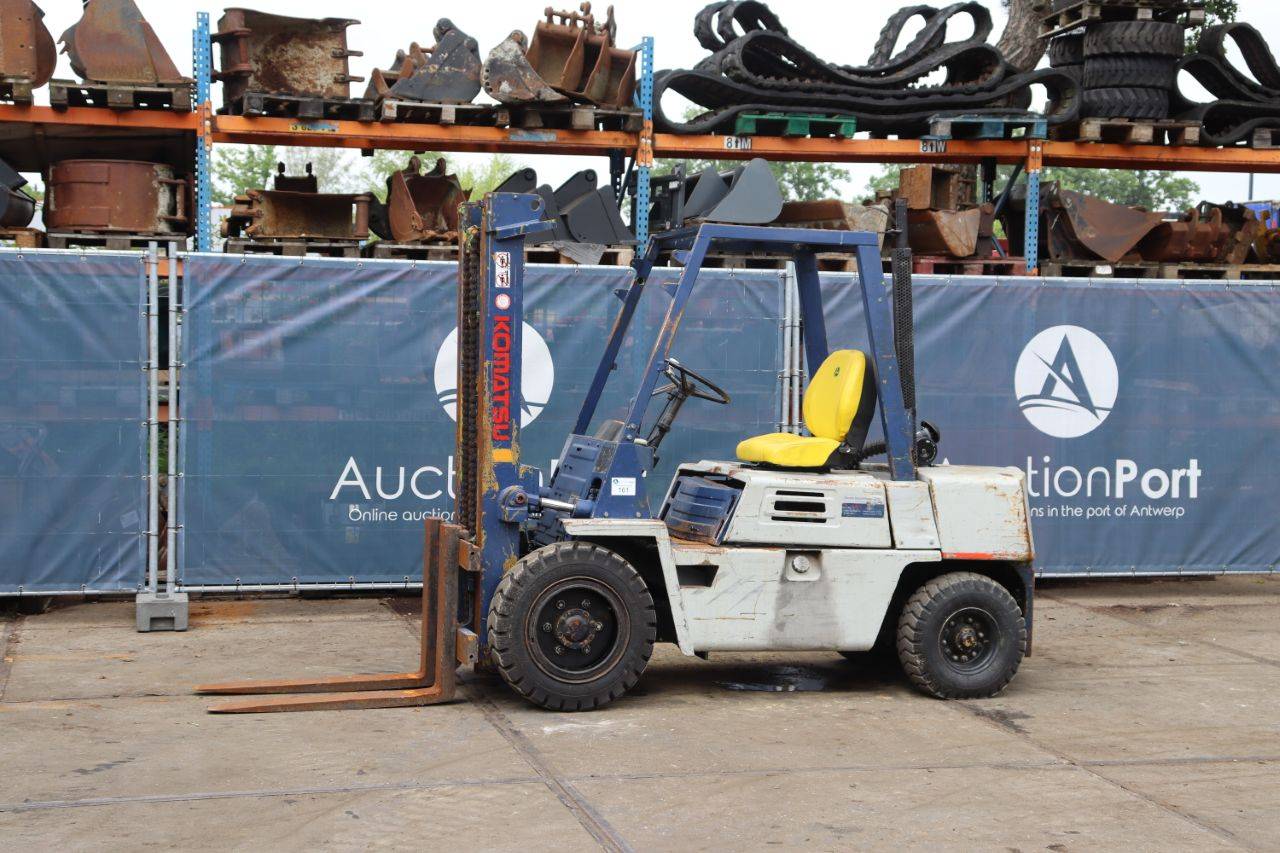 Forklift Komatsu FD30-7 LPG 3000kg 3.5m 1980
